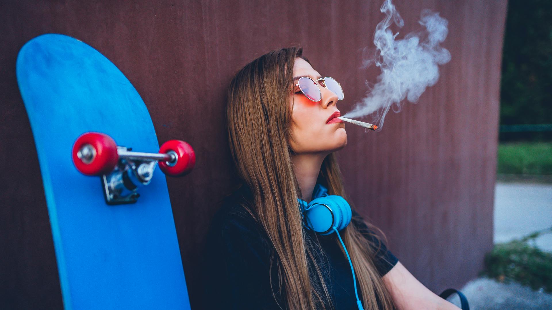 Buy 3 1G Pre-Rolls & Get 1 for $1!